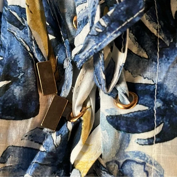 Coset style top with Drama sleeves - Picture 6 of 8